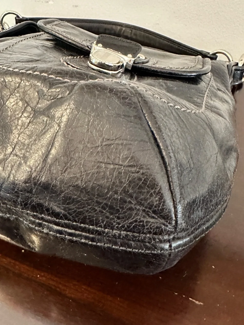 Y2K Coach Distressed Leather Double Pockets Limited Edition Shoulder Bag 19768